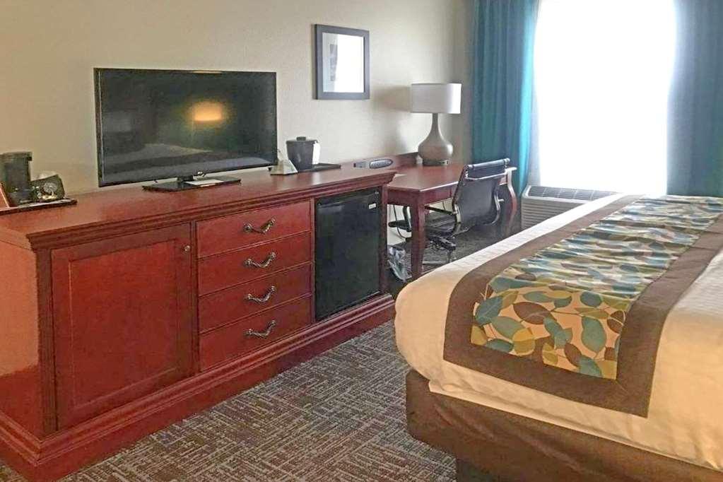 Comfort Inn & Suites O'Fallon - St Louis Area Room photo